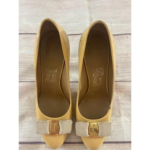 Salvatore Ferragamo Women's Tina Patent Platform Pump Nude - 6B - Picture 13 of 13